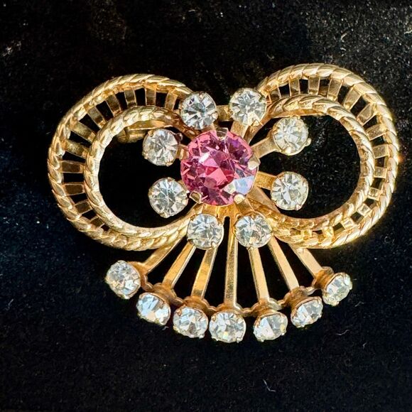 Van Dell Demi-Parure Gold Brooch and Earrings Vintage Set in Gold and Pink - Picture 2 of 12